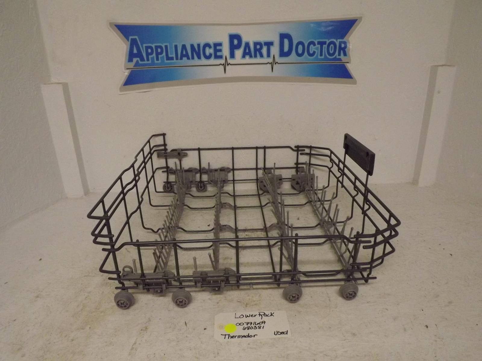 Thermador Dishwasher 00771609 680381 Lower Rack Used Thermador Dishwasher 00771609 680381 Lower Rack Used